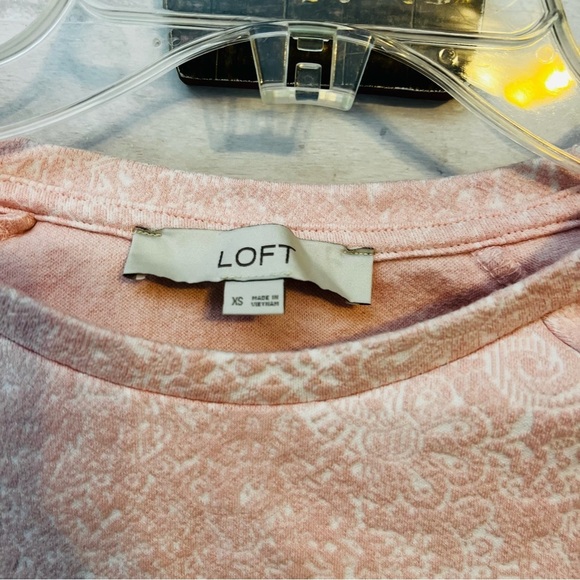 LOFT Pink Short Sleeve Blouse - Picture 3 of 4